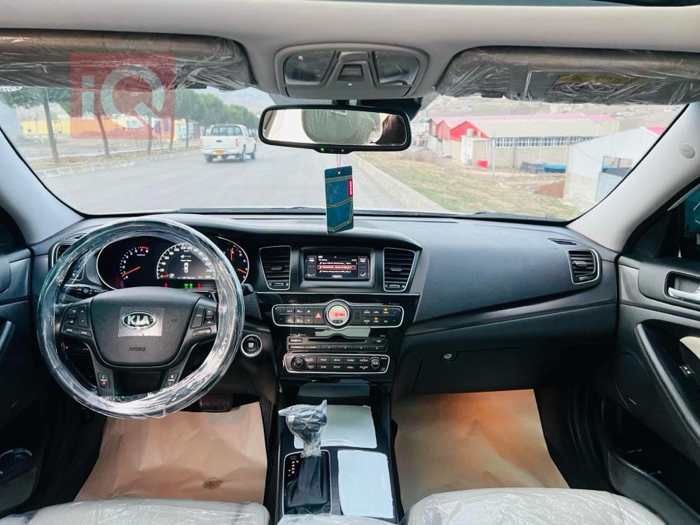 Kia Cadenza